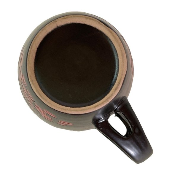 Mallorca Mug Salamander Lizard and Coffee Beans Raised Embossed 3D Red / Black - Picture 4 of 4